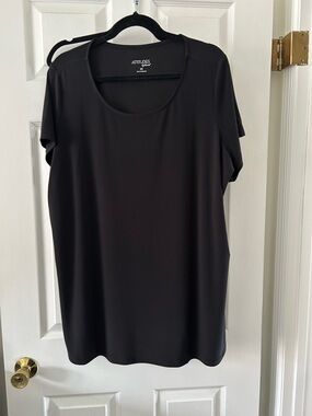 Attitudes by Renee Black Scoop Neck Short Sleeve Top